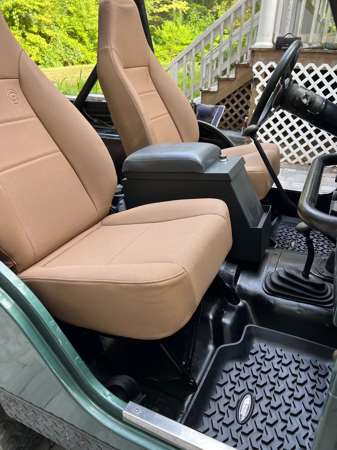 Bestop TrailMax II Sport Front Seats in Vinyl for 76-06 Jeep CJ-5